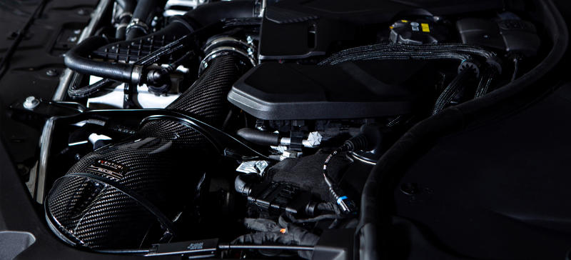 Eventuri BMW F9X M5/M8 Black Carbon intake met shrouds systeem