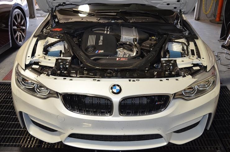 Short ram intake system BMW M4 3.0L L6 Turbo 2014-